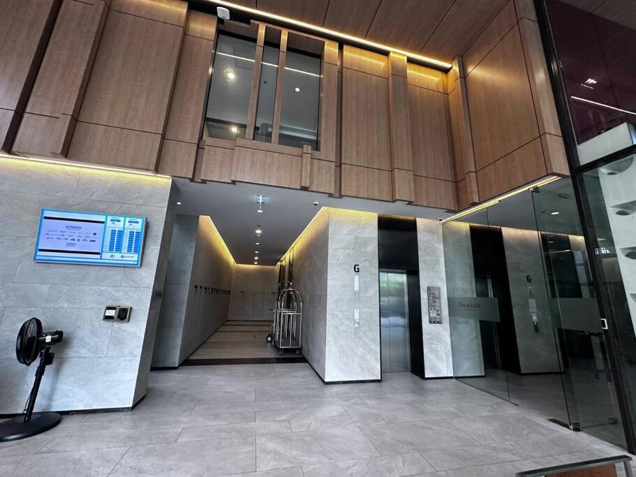 S87 Ramada Sukhumvit87 Big Onnut Swim Gym